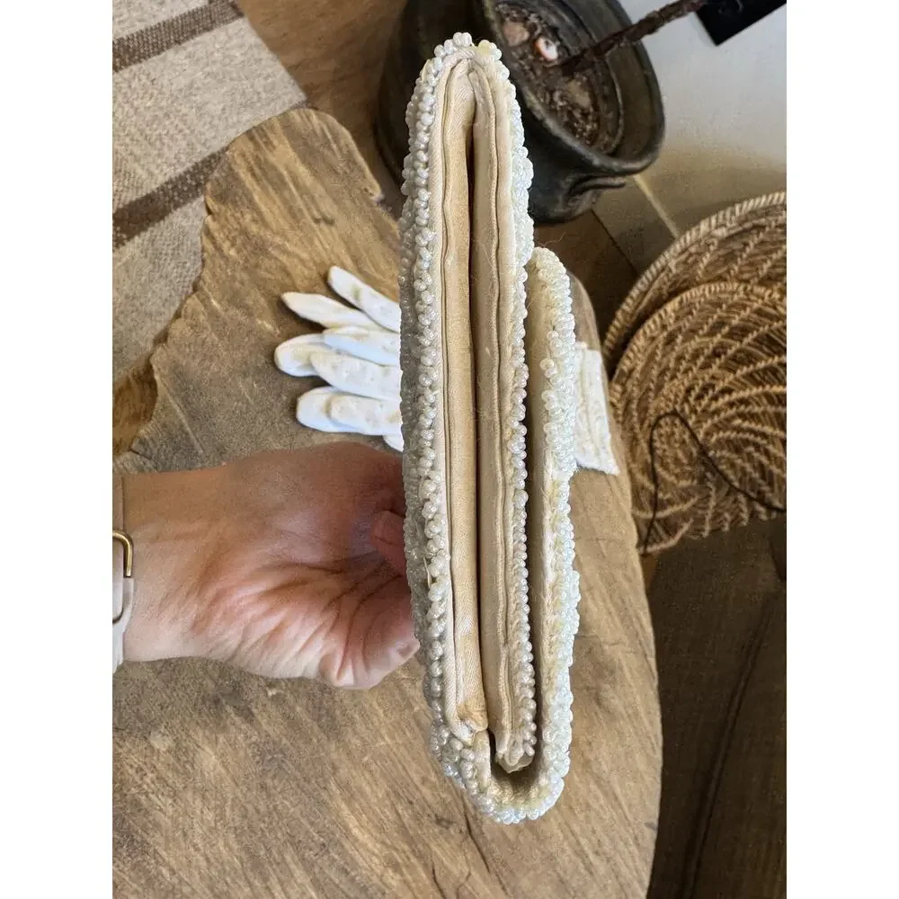 Vtg Weinstock-Hale Beaded Envelope Clutch Seed Beads Gloves White Bridal Evening